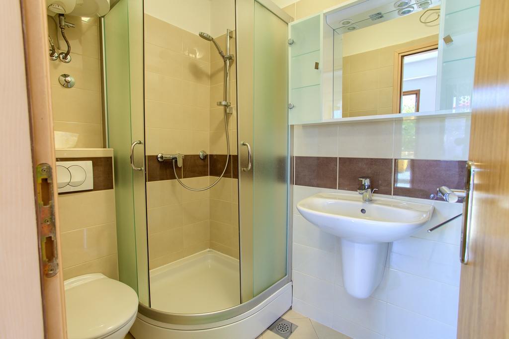 Nadija Studio Apartmani Крк Екстер'єр фото
